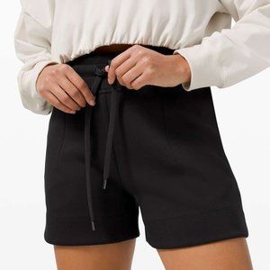 Lululemon Soft Ambitions High Rise Short 4" Black (First Release) • Size 4
